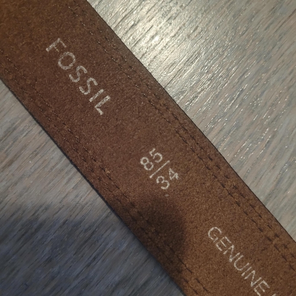 FOSSIL Genuine Leather Belt - Picture 7 of 7